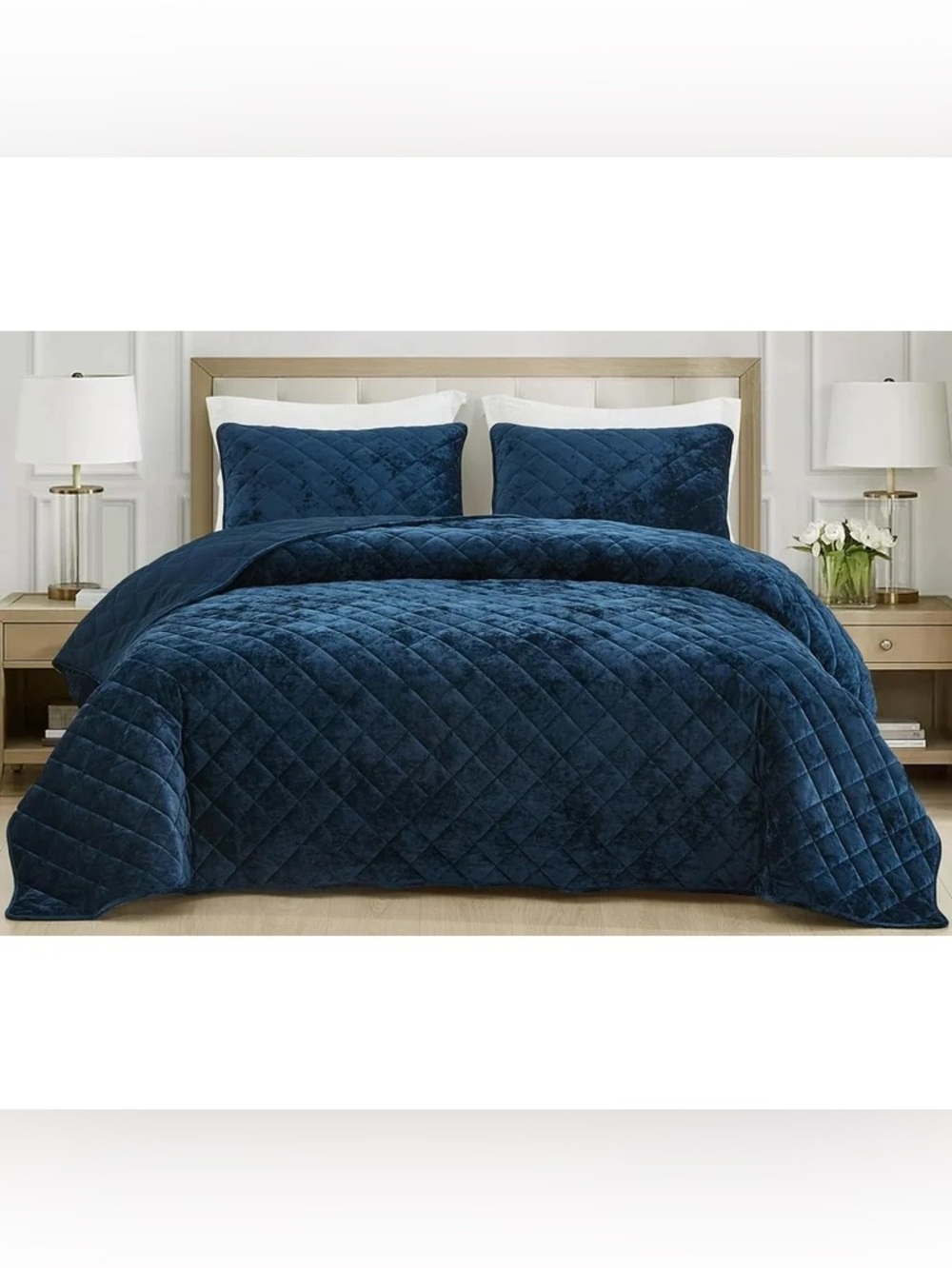 Plush Quilted Velvet 3 piece oversized king quilt Set - Navy